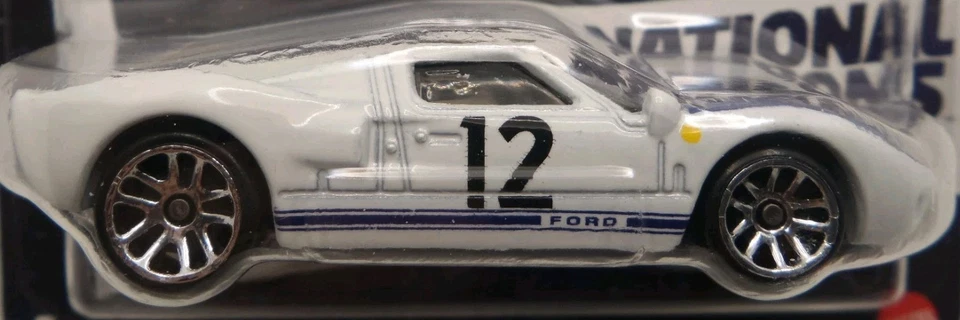 Hot Wheels Silver Series Ford GT40 National Icons 1/5 2025 JBY87-JA10 - Imagen 2 de 4