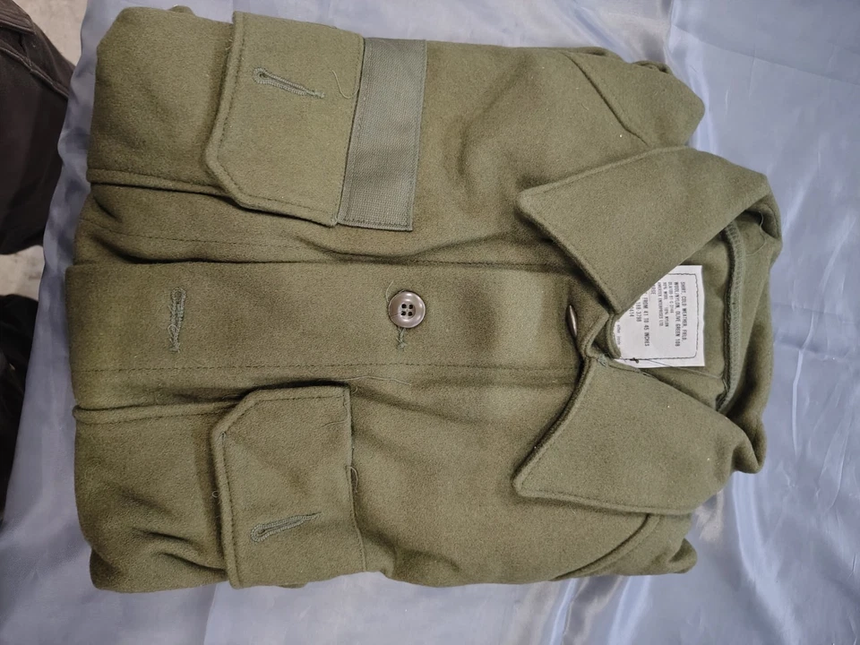VTG Korean War-80's U.S Army OG 108 Olive Green Wool mix Field Shirt Mens L. MCM - Image 3 of 4