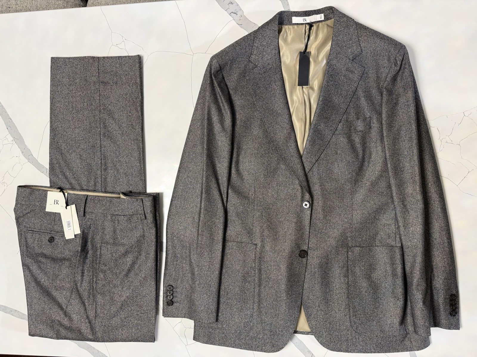 Herringbone Luxury Flannel - 42 R Jacket, 34x32 Pants, Banana Republic