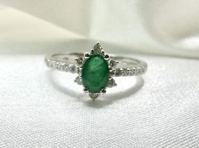 Minimal Natural Oval Emerald 14k White Gold Ring W/ Natural Diamonds Size 7