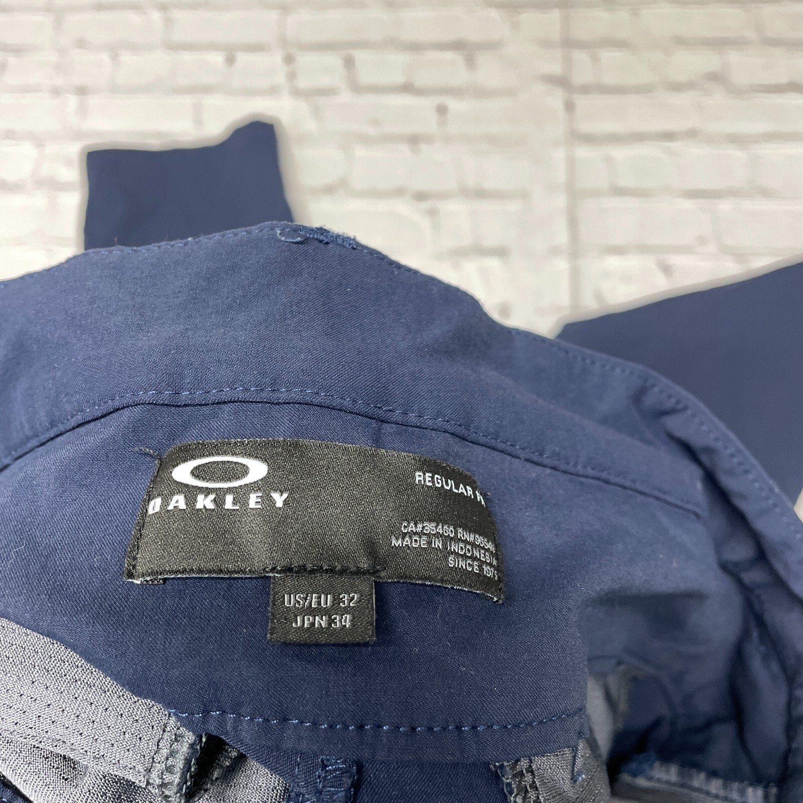 Oakley Men Performance Tech Regular Fit Pants Siz… - image 10