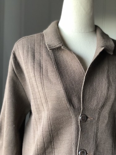 Vintage Pure Wool Knit Cardigan 70’s Button Down Cardigan Taupe Size 6-12 - Picture 6 of 10