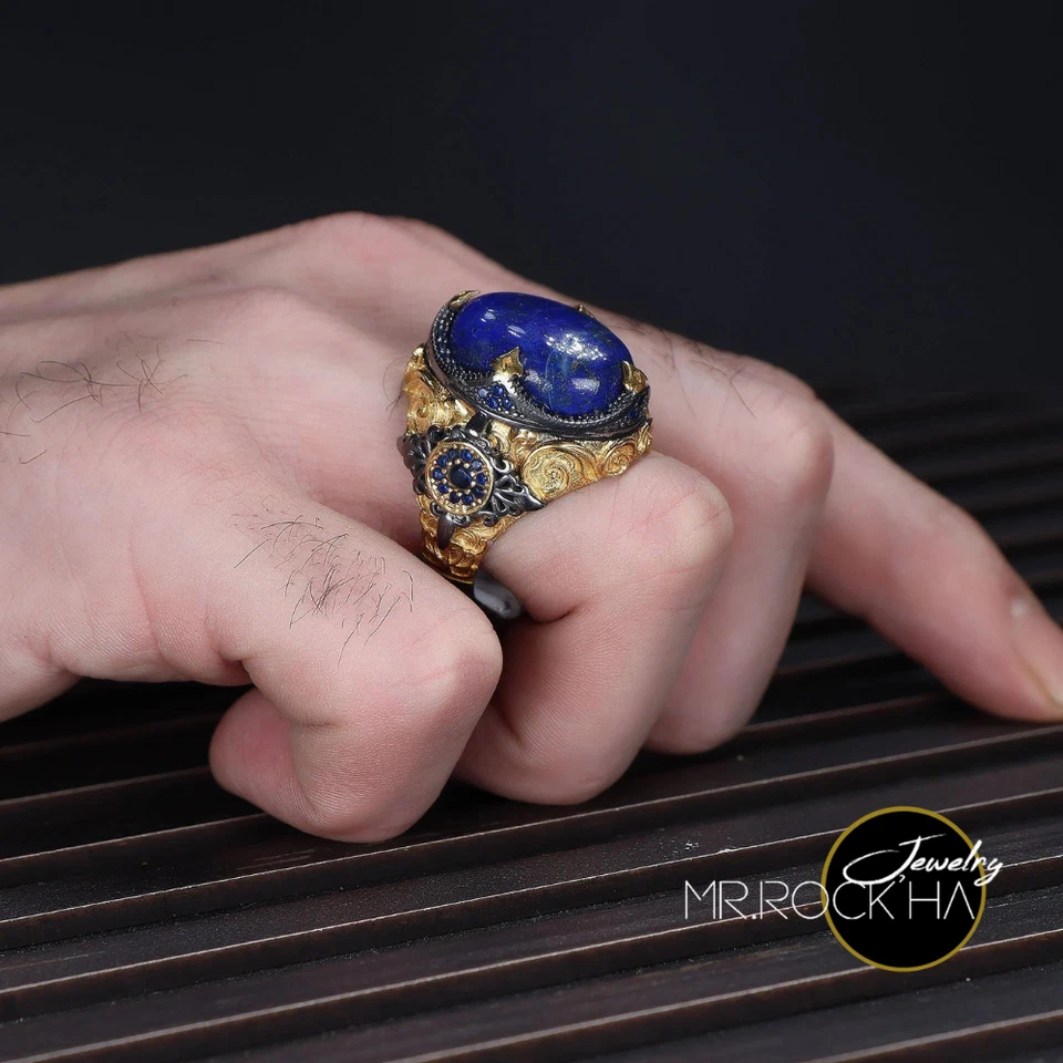 Мужское кольцо из серебра 925 пробы с голубым лазуритом, рельефным львом, позолоченным родием - Изображение 4 из 4