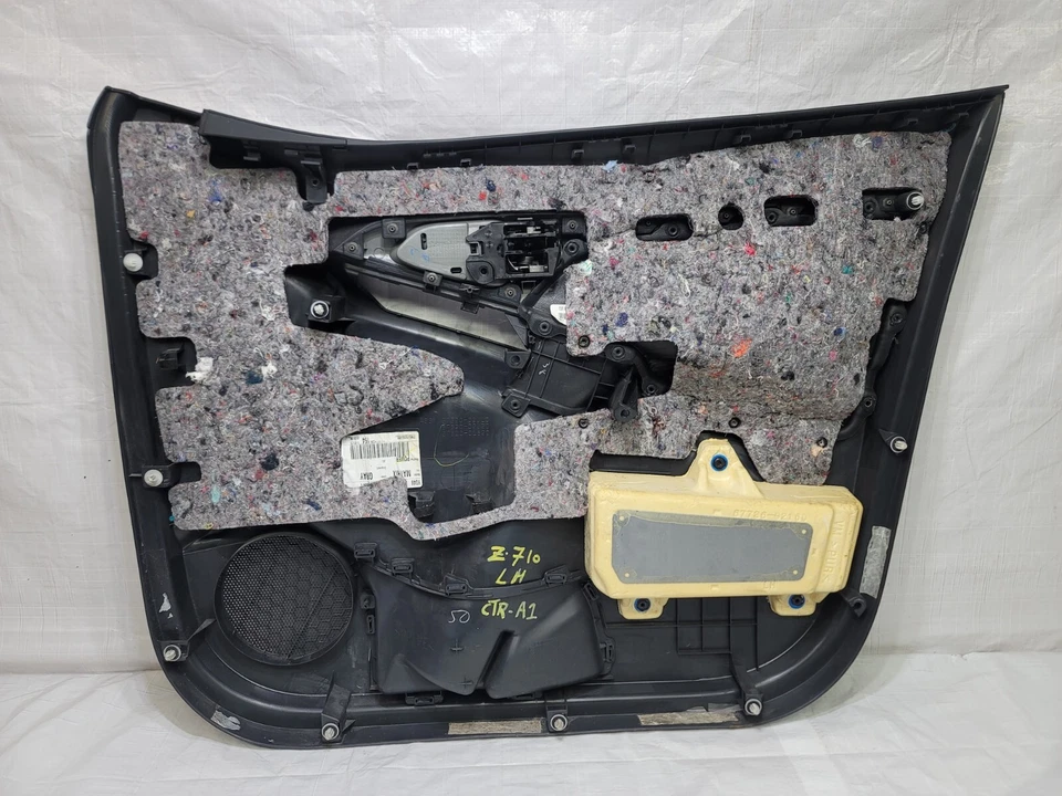 2009-2013 Toyota Matrix Door Trim Panel Front LH Left Driver Side 67620-02J20-B0 Foto 3 de 4