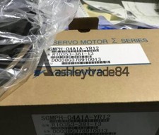 1PC NEW YASKAWA SERVO MOTOR SGMPH-04A1A-YR12