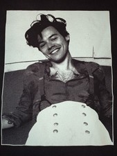 VINTAGE 2021 HARRY STYLES LOVE ON TOUR SHIRT. SZ LARGE. 22 PITS