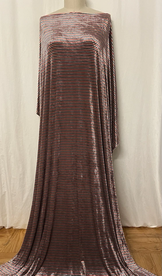 Tela Rayón Elastizada Terciopelo Iridiscente Rojo Blanco Azul 2 Yardas Largo 54" Ancho Foto 2 de 4