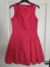 Ladies Oasis Red Fitted Sleeveless Dress Textured Floral Pattern Size 8 VGC