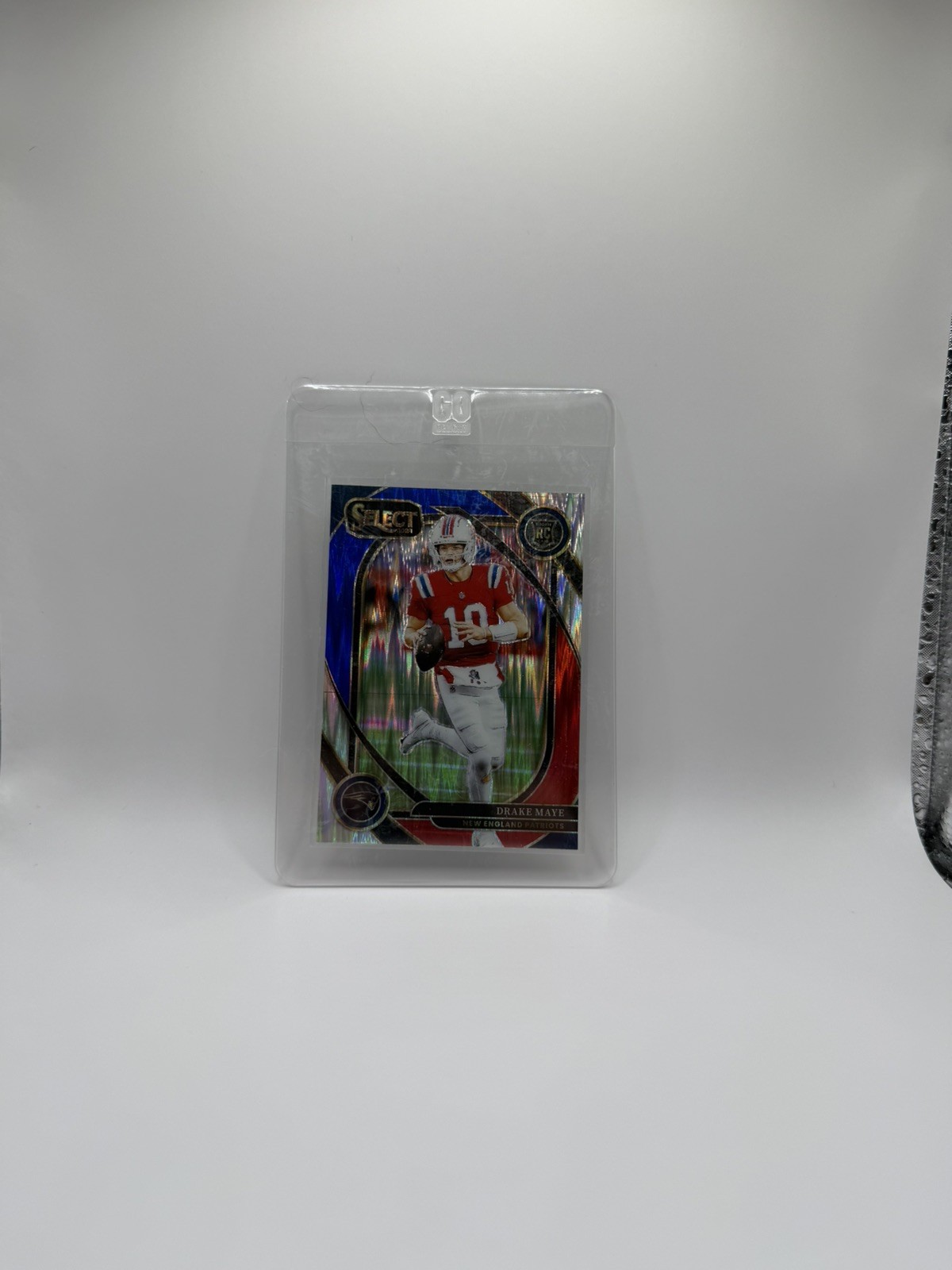 2024 Panini Select Club Level Drake Maye #218 Red & Blue Shock Prizm (RC)