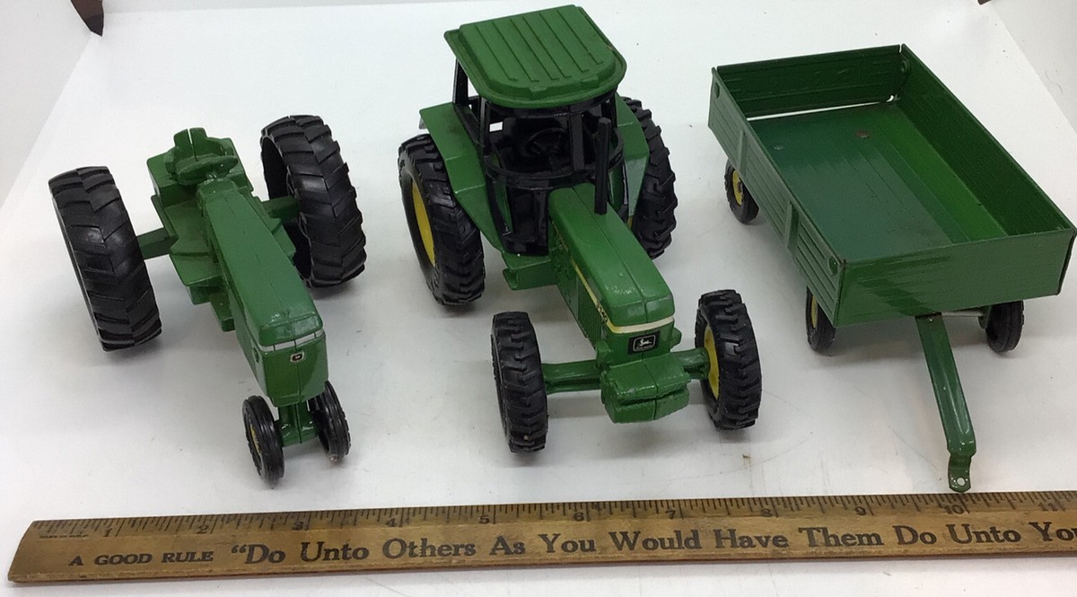 Ertl John Deere 2 Tractors 3140 & Wagon 74-7850 Nice Set Of Three  