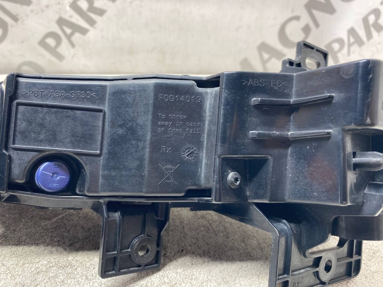 Infiniti Qx80 Fog Light Left Driver 2018 2019 90067651 LED OEM for  