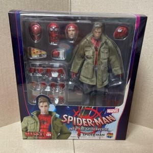 アメコミ MAFEX SPIDER-MAN(Peter B. Parker) Amazon.com: MEDICOM TOY MAFEX No.235 Spider-Man (Peter B Parker