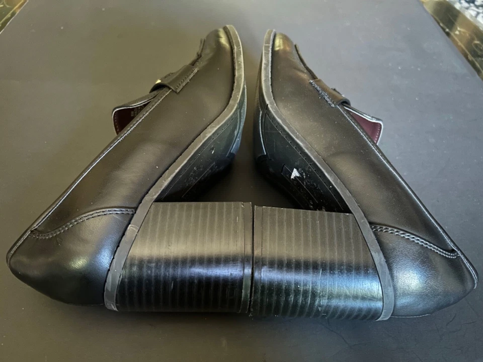 Tommy Hilfiger Hazen Mocasines Sin Cordones Tacón Grueso Lujo Dorado Logo Negro MUJER 8M Foto 4 de 4