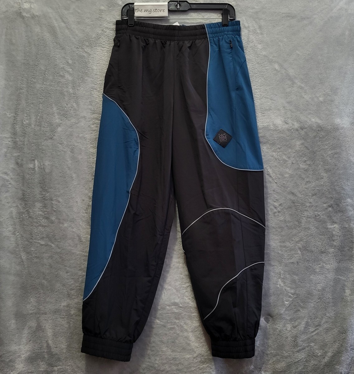 s-l1200.jpg s-l1200.jpg