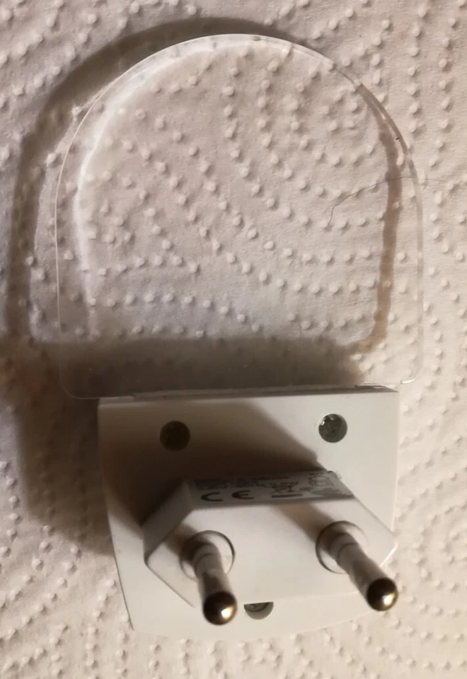 REER E-SBD04 - LUCE NOTTURNA CON SENSORE CREPUSCOLARE - OTTIME CONDIZIONI - Immagine 2 di 3