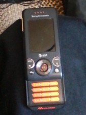Sony Ericsson W lkman At T Cellphone/Mp3 Player