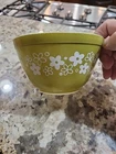 Vintage Pyrex Mixing Bowl #401 Crazy Daisy Spring Blossom Green 1.5 Pint