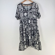 Boho Australia dress womens size M shift black floral short sleeve rayon 126399