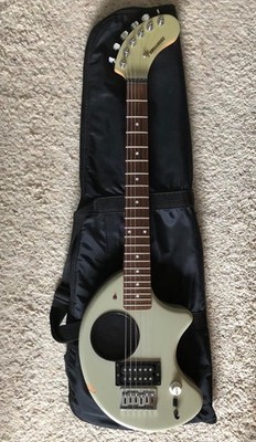 Fernandes  ZO-3 ''Nomad'' Travel Guitar - Built in Amplifier and Speaker  - Gigbag