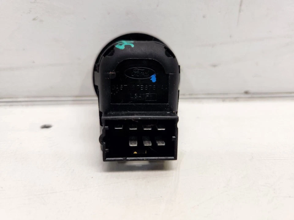 2014-19 Ford Fiesta Drivers Left Power Mirror Switch - Image 3 of 4