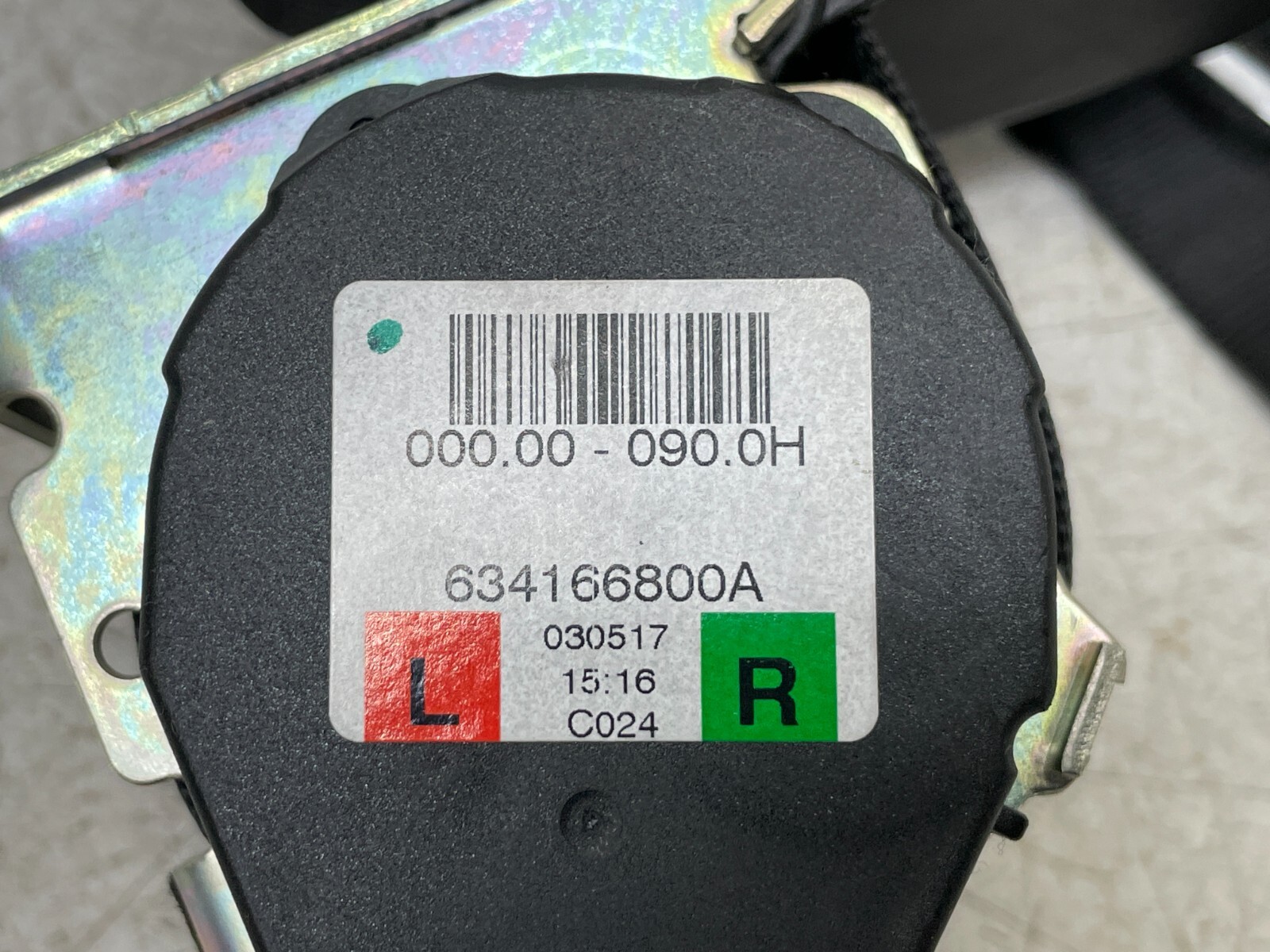 2017 2018 Maserati Levante Rear Left Driver Seatbelt Retractor Black 1442 OEM