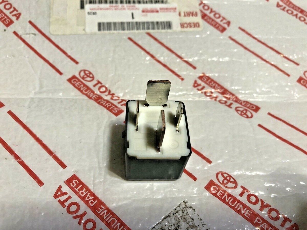 NEW TOYOTA FLASHER SIGNAL RELAY HEADLIGHT INDICATOR COMPUTER OEM