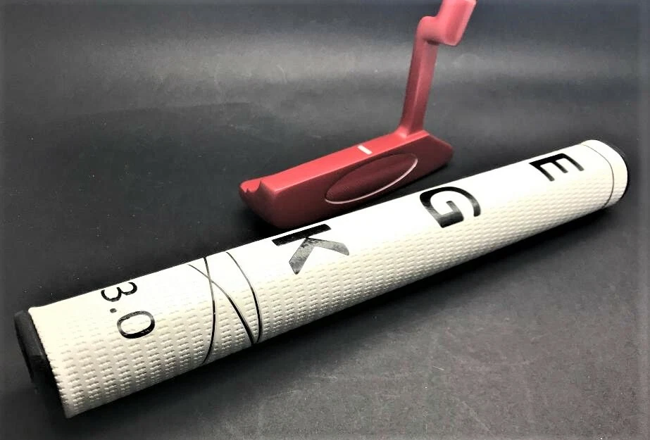 RED BIONIK 101 BLADE PUTTER,RH, EGK 3.0 NON-TAPER GRIP, 33 TO 36 IN, HEADCOVER - Image 2 of 4