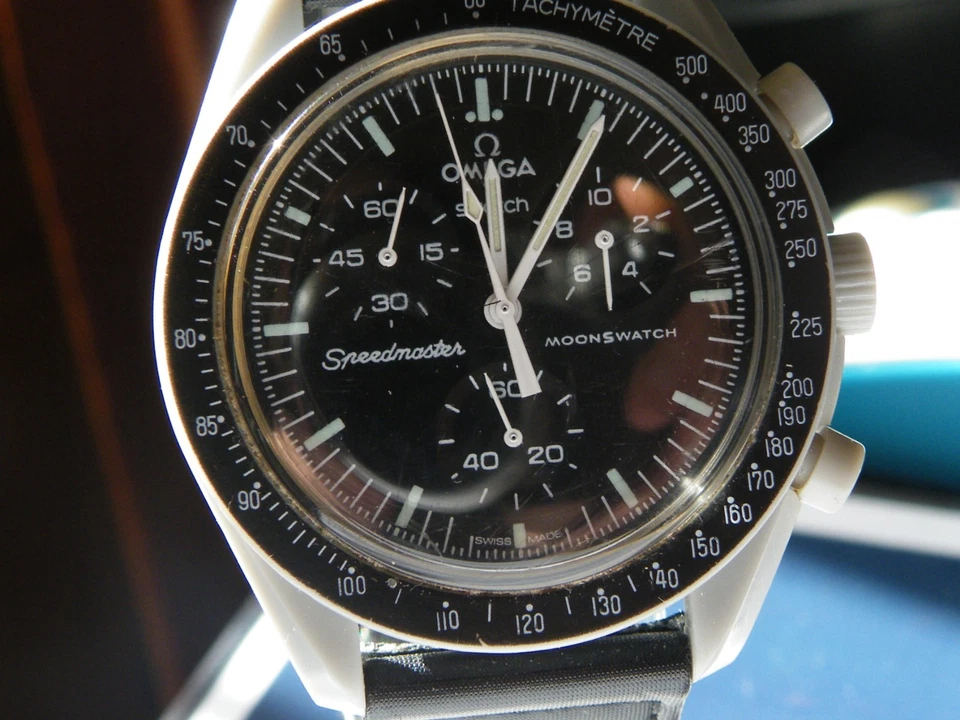 Omega MoonSwatch Mission to the Moon, photo 3 of 5