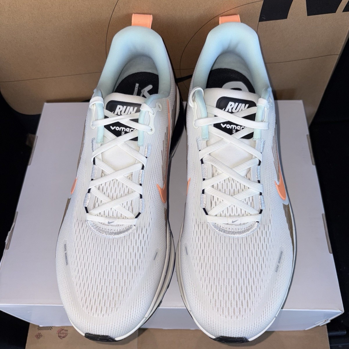 NEW Nike Vomero 18 By You White Black Orange Running IO7528-900 Men\'s Size 12 Nike Vomero 18 By You Custom Men main image 4