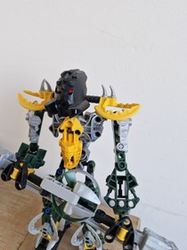 LEGO Bionicle 8625 Umbra 100% Complete Set Voya Nui Warriors Titans 2006 Rhotuka
