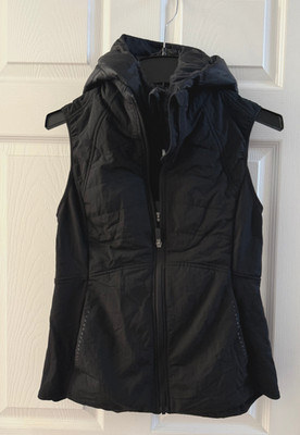 New Lululemon Women s Another Mile Vest Size 6 Black -LW4BT7S BLK