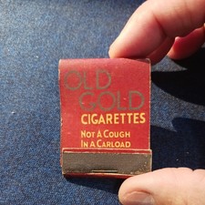 OLD GOLD CIGARRETTES ADVERTISE...VERY NICE...50S..60S.UNSTRUCK MATCHBOOK