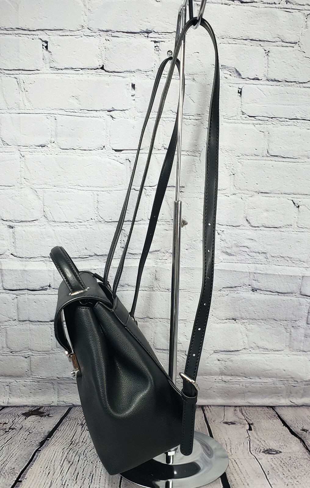 the marc jacobs medium backpack