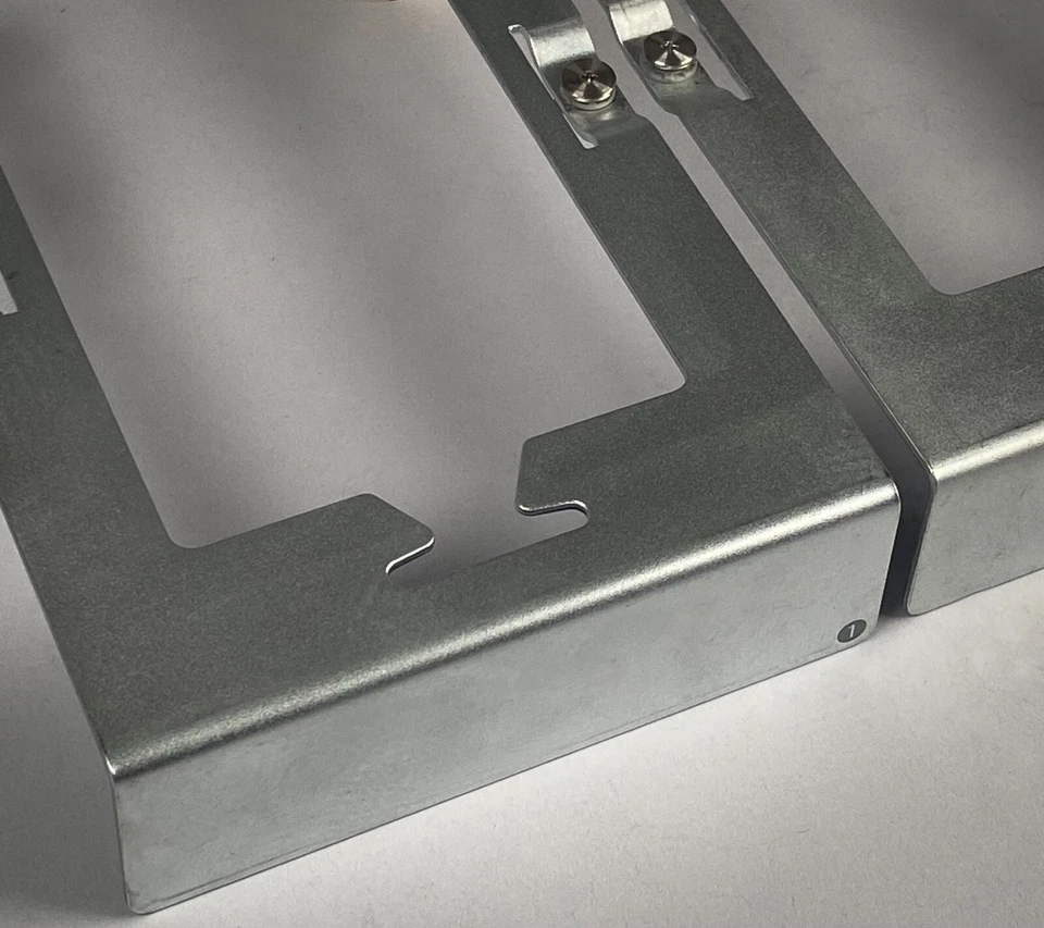 Apple Mac Pro 5,1 Hard Drive Tray Set of 4 / Drive Caddies for all A1289 Models - Image 4 of 4