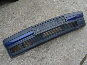 BMW E36 3er Frontschürze Stoßstange vorne Frontstoßstange Träger Schürze