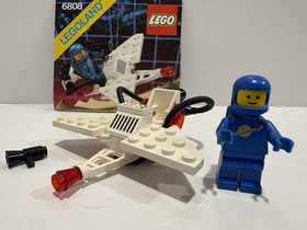 Lot Lego Classic Space, Lego 1968, Lego 1557 & Lego 6808,Complete w/instructions