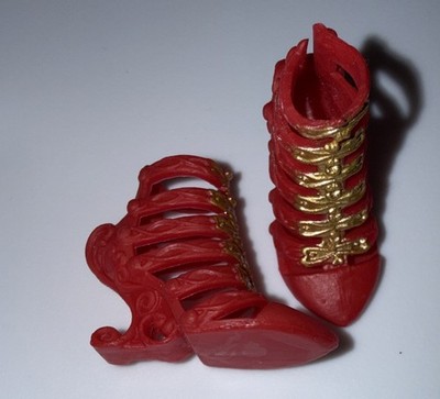 Disney Descendants Doll Evie Isle Of The Lost Red Shoes