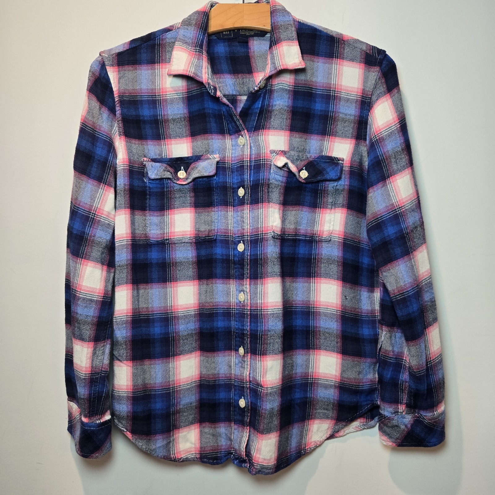 GAP + Pendleton Women's Soft Button Down Plaid Fl… - image 1