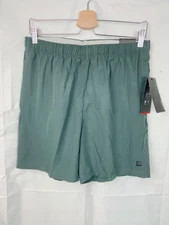 Layer 8 Night Walk Shorts Womens  Green Quick Dry Lightweight OutdoorSz medium  