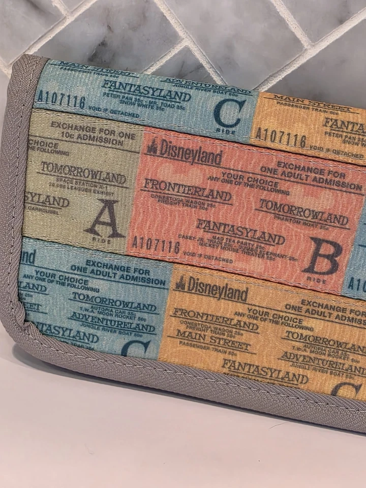 HARVEYS D23 EXPO 2015 Disney Seatbelt Wallet Attraction Tickets Wristlet - Image 3 of 4