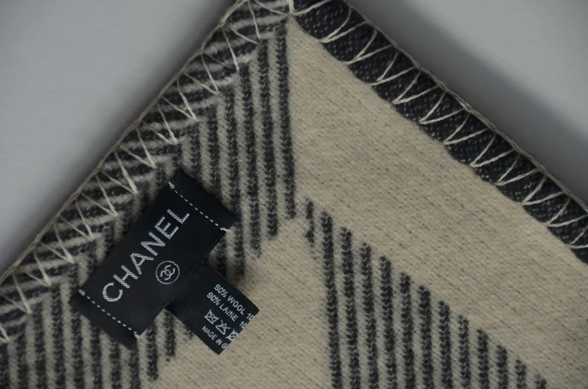 Chanel Blanket Throw Travel Rug NEW 74