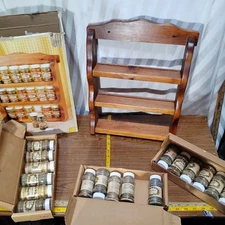 Vtg 1970 Grandmas Wood Spice Rack   Ready To Hang MK Honey Pine New Wooden 