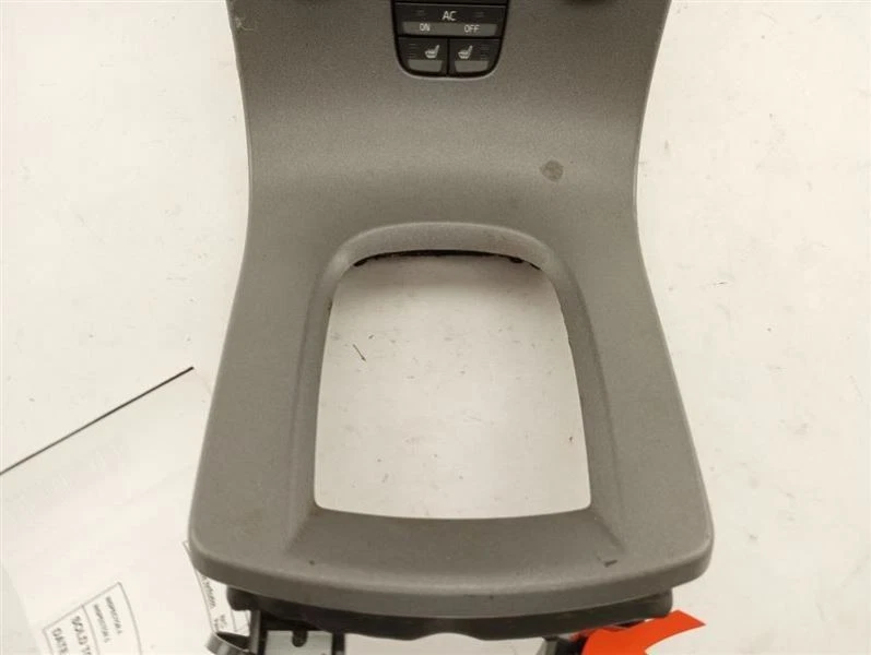 Отделочная панель консоли климат-контроля VOLVO V50 S40 04 05 06 07 08 09 10 11 - Изображение 3 из 4