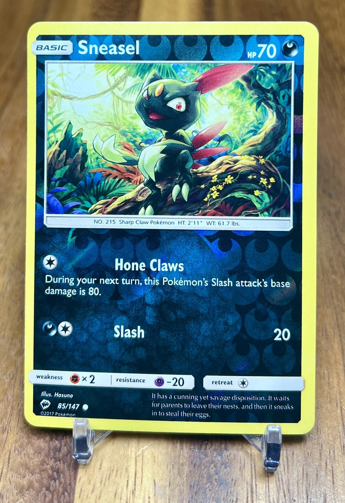 Sneasel 85/147  Reverse Holo Burning Shadows Pokemon Card NM