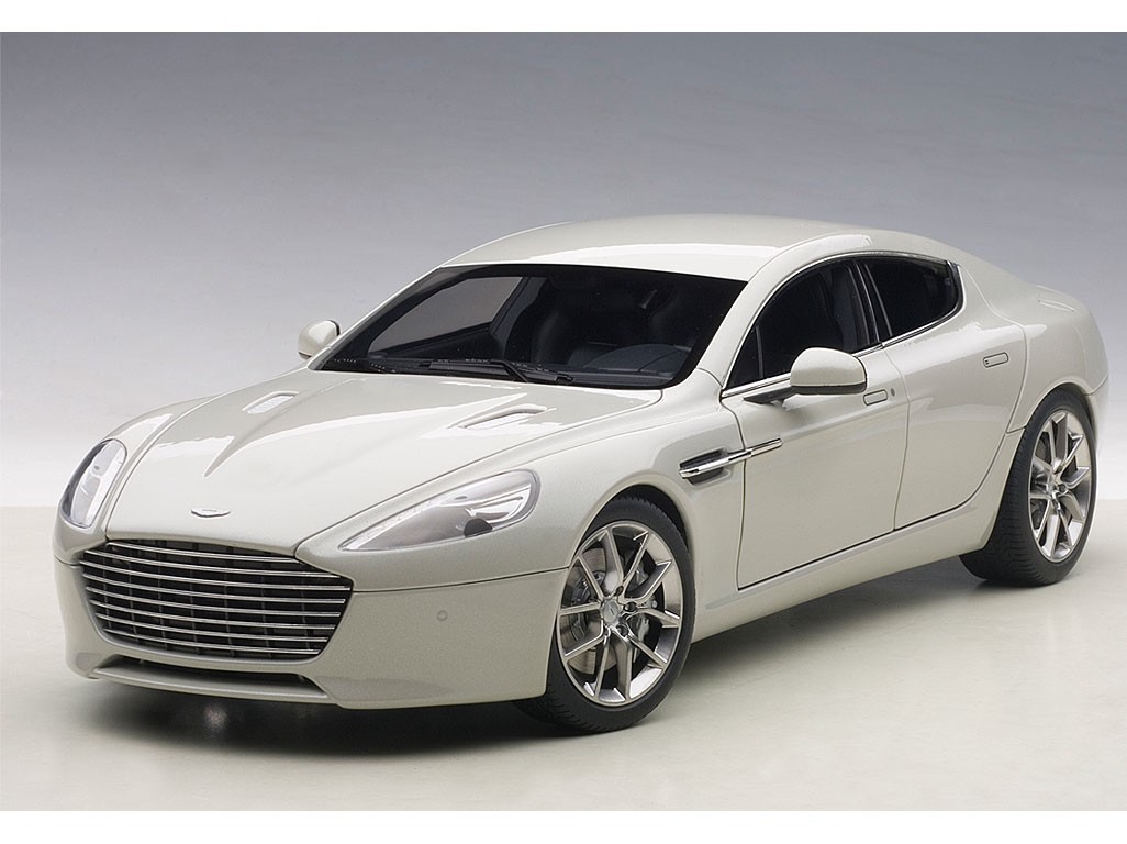 Aston Martin Rapide ラピード　AUTOart 1:18 1/18 AUTOart Aston Martin Rapide (Black) Diecast Car Model