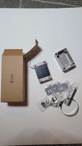 Helium Developer kit with 2x solar enclosures, 2x battery and various extras - Afbeelding 2 van 5