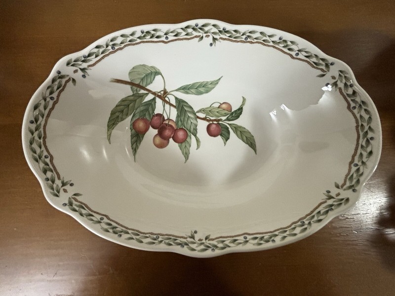 Noritake Royal Orchard Oval Serving Bowl 9-7/8”Noritake - Primachina Excellent