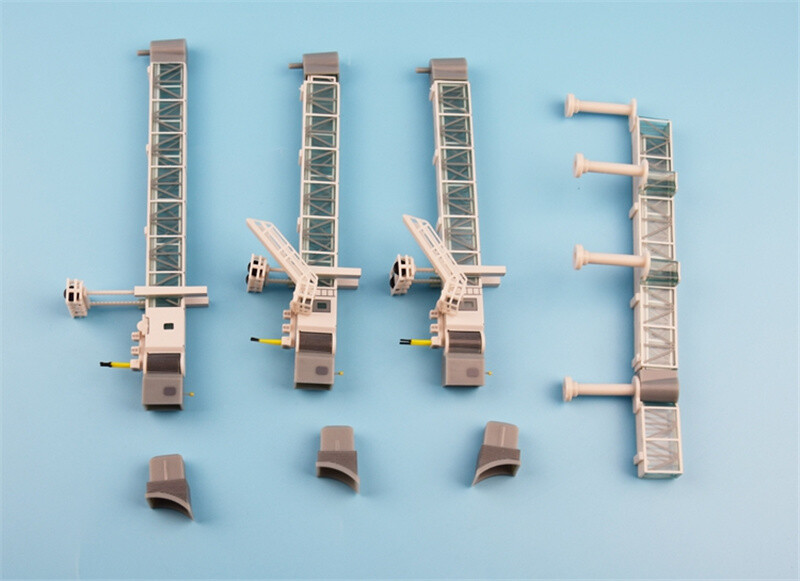 wings Airport Passenger Bridge模型　1/200 Amazon.com: JC Wings Airport Accessories Passenger Three