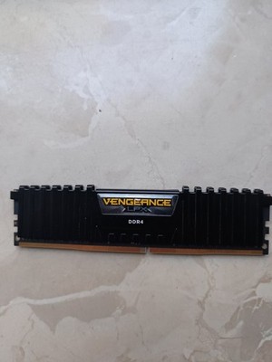 Corsair Vengeance LPX 16GB 2666MHz 2x8GB DDR4 DRAM Speicherkit - Schwarz...