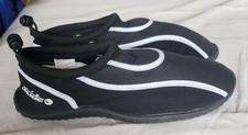 NEW Size 9 Oxide Women's Aqua Water Shoes- Black/White
